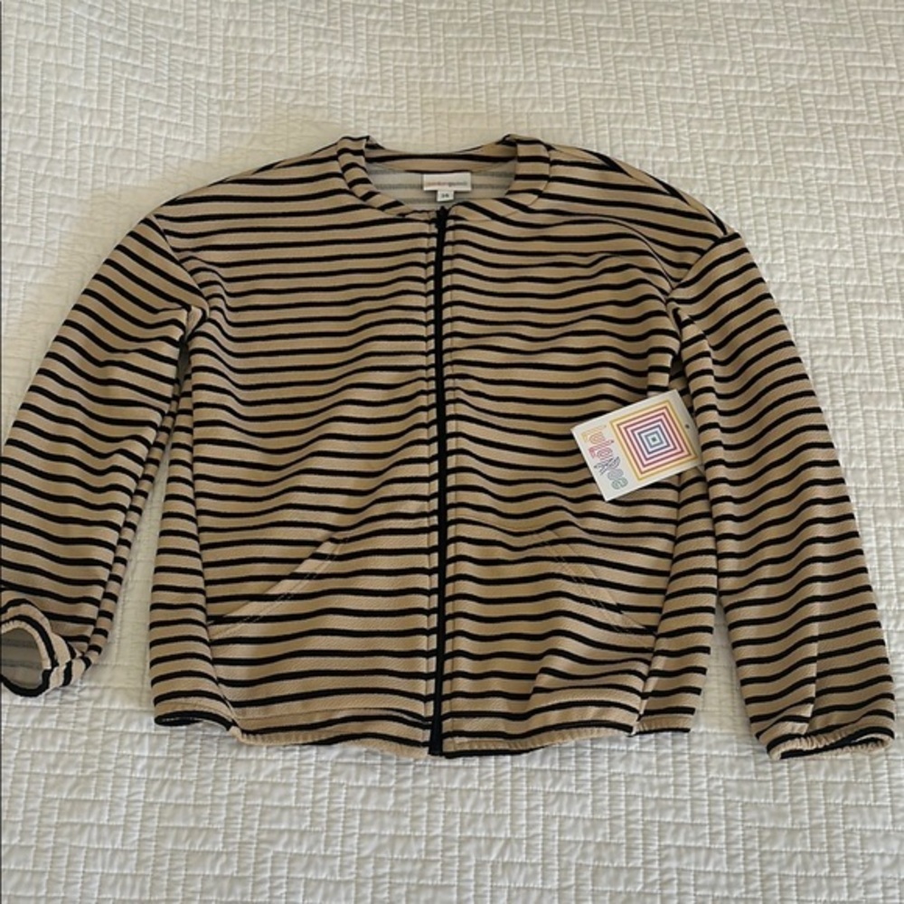LULAROE :: JACKET